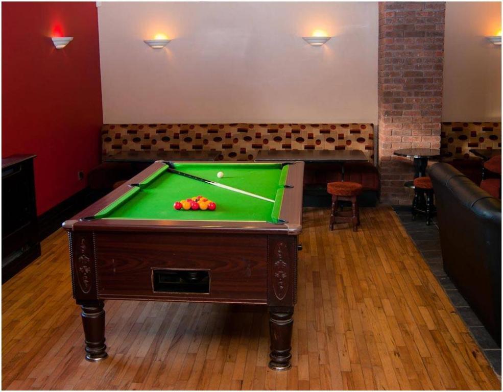 Hopper Inn Bar & Guest Accommodation Ballynaskreena Экстерьер фото